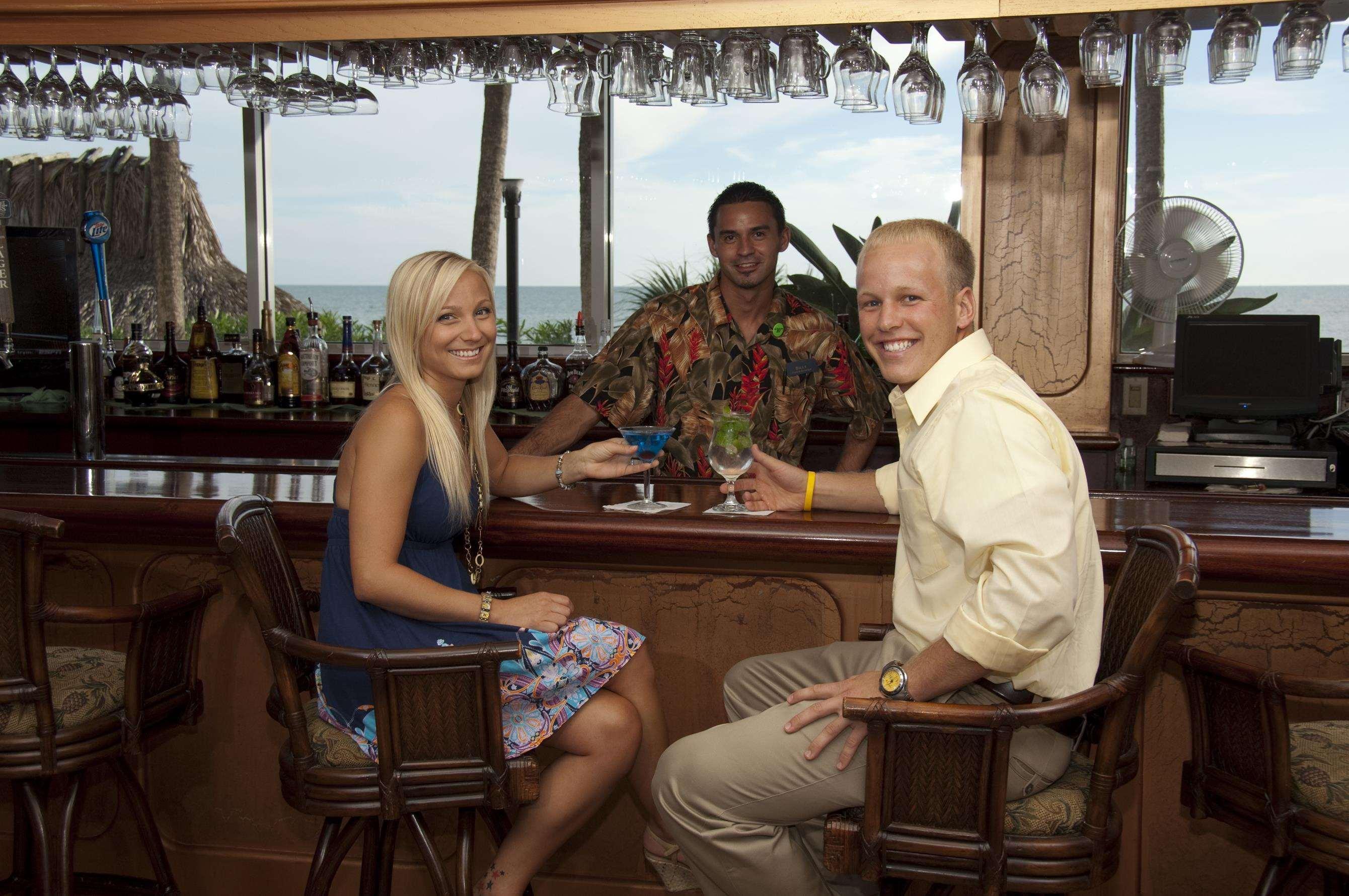 Doubletree Beach Resort By Hilton Tampa Bay - North Redington Beach St. Pete Beach Restaurant photo