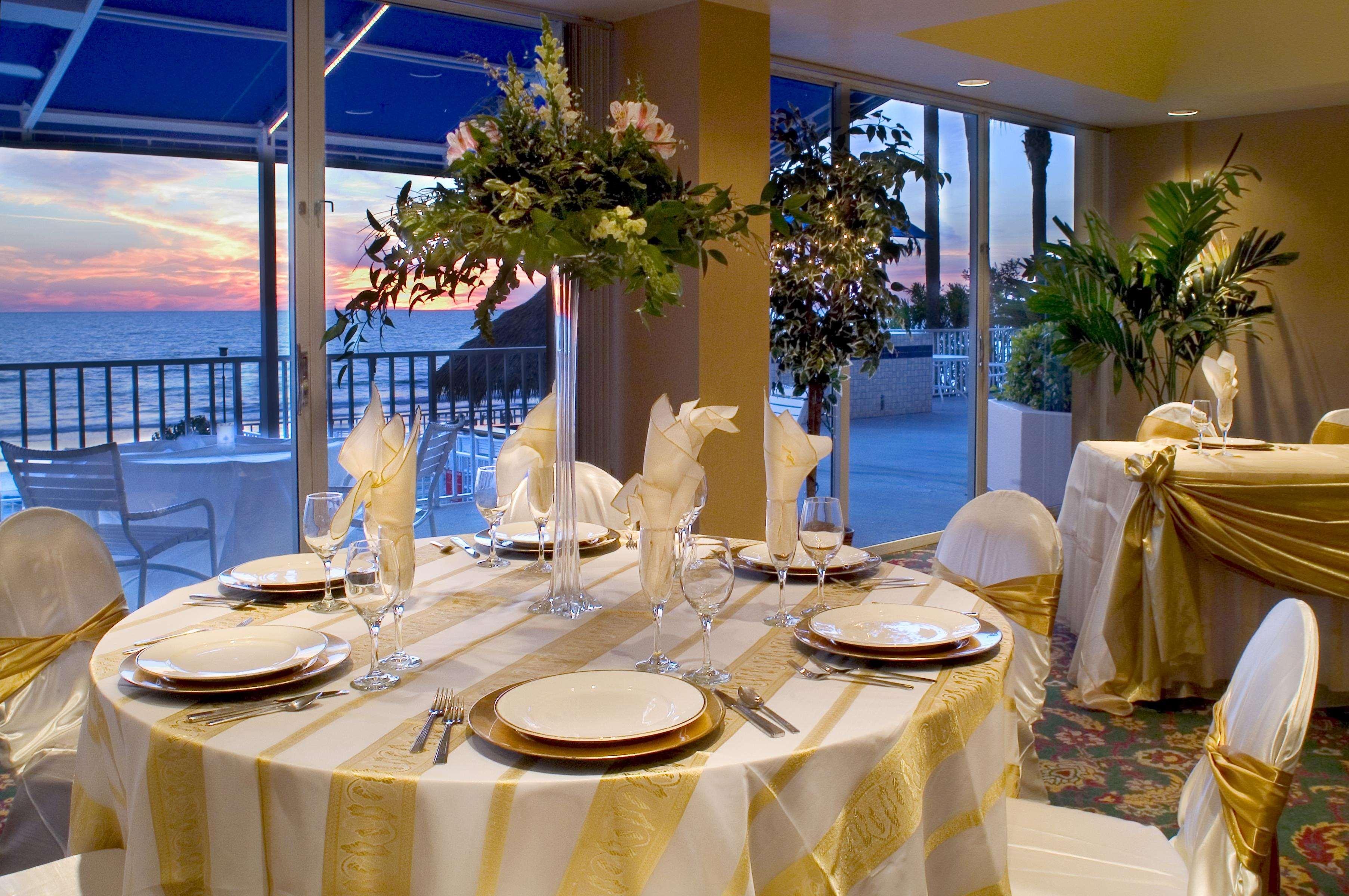 Doubletree Beach Resort By Hilton Tampa Bay - North Redington Beach St. Pete Beach Exterior photo