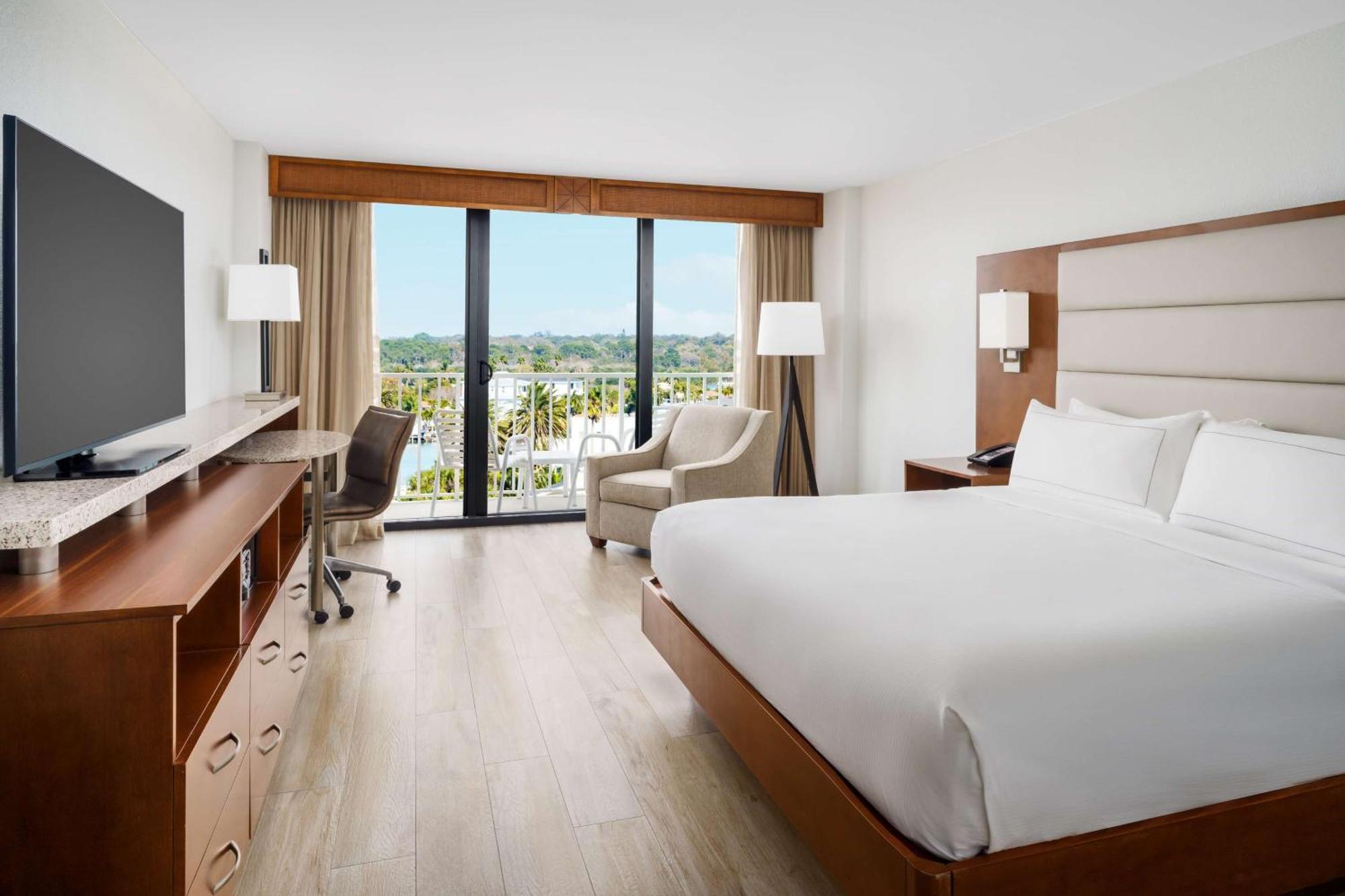 Doubletree Beach Resort By Hilton Tampa Bay - North Redington Beach St. Pete Beach Exterior photo