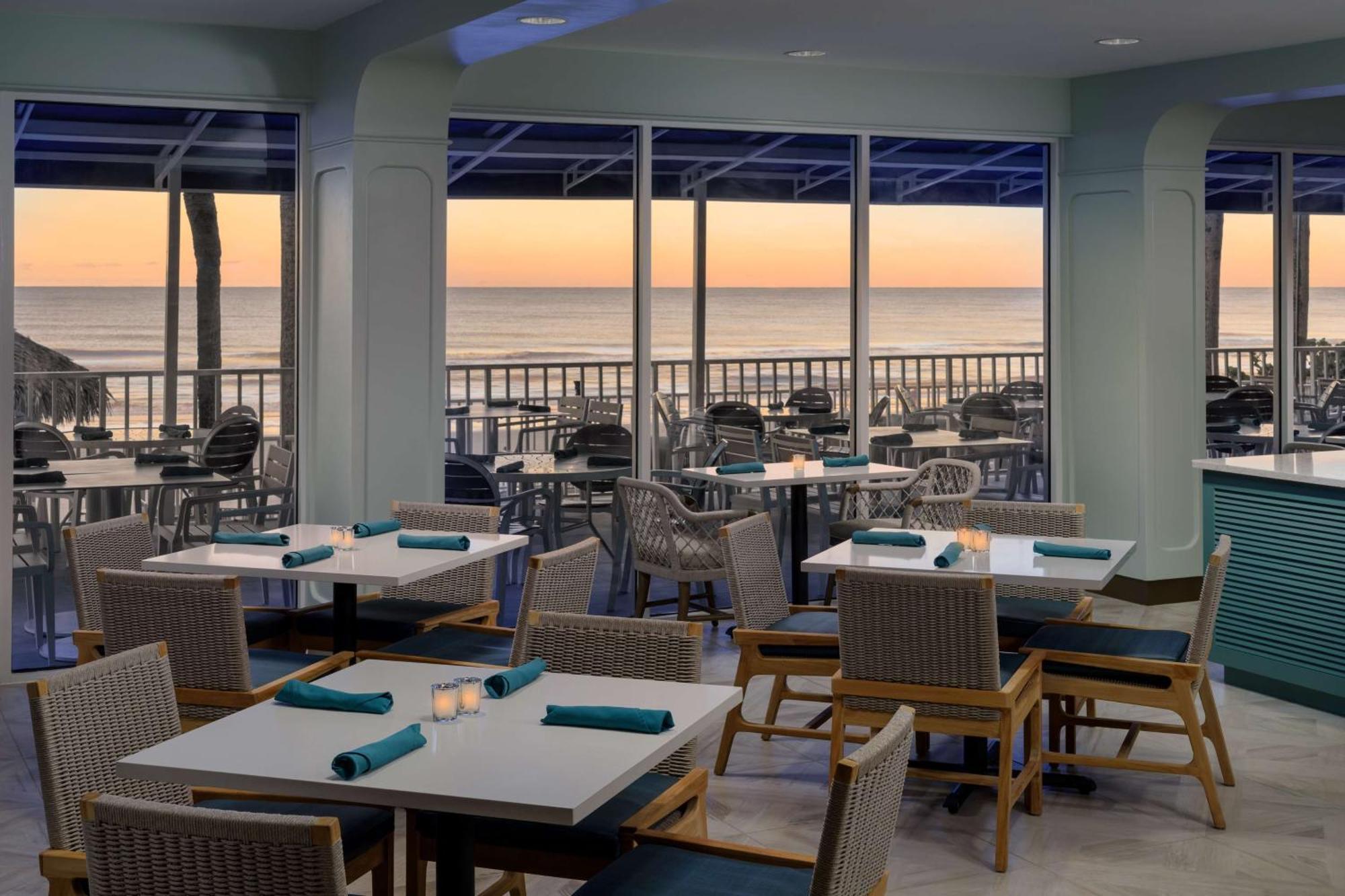 Doubletree Beach Resort By Hilton Tampa Bay - North Redington Beach St. Pete Beach Exterior photo